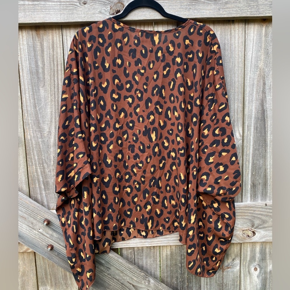 Cake Women's Leopard Print Tunic Top - Brown Sz M - Picture 4 of 5